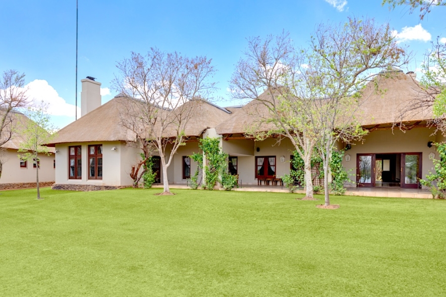 4 Bedroom Property for Sale in Cloudy Creek Free State